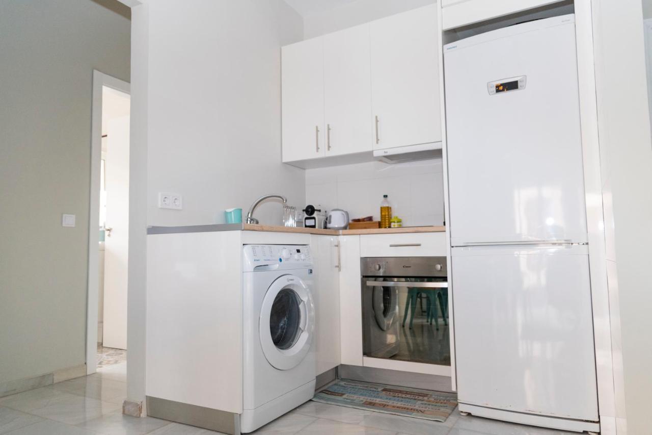 Apartamento Melina Arlu - Barrio La Victoria マラガ エクステリア 写真